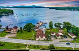 Winnipesaukee Retreat| Beach + Pool| Dock Option