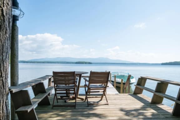 Island Escape | Views + Kayak | Winnipesaukee